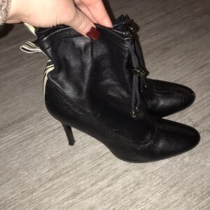 STEVEN Steve Madden Black Soft Leather Stiletto Toggle ankle boots